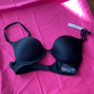 NWT Victoria's Secret Black Bombshell Plunge Bra 32AA